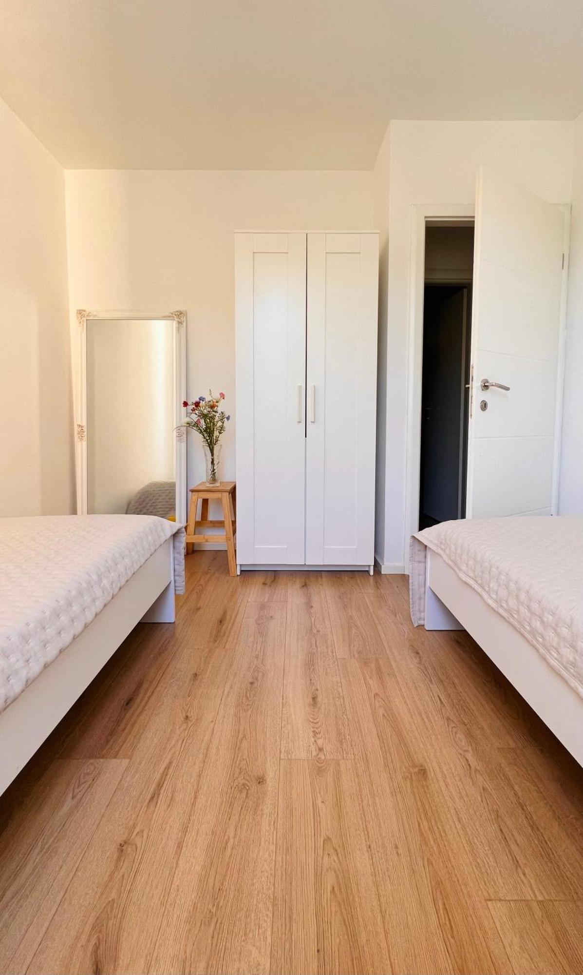 Bright & Sunny Two Bedroom